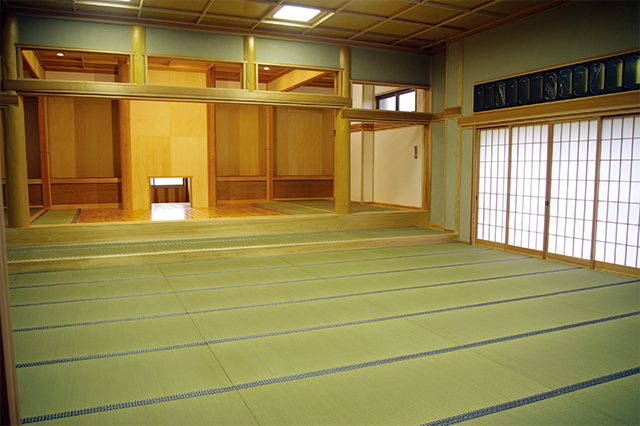 Tatami is living. It breathes.